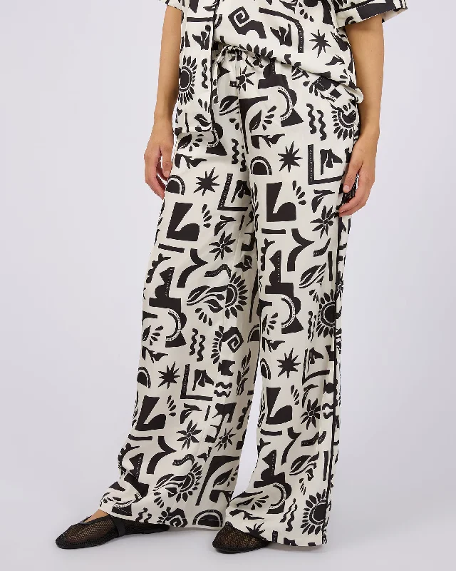 All About Eve Array Pant Print