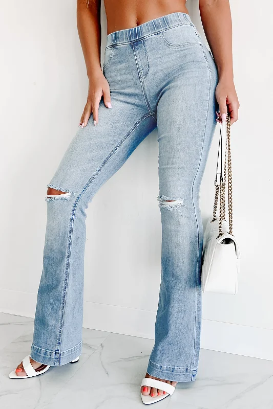 County Line Mid-Rise Distressed Flare Jeans (Light Denim)