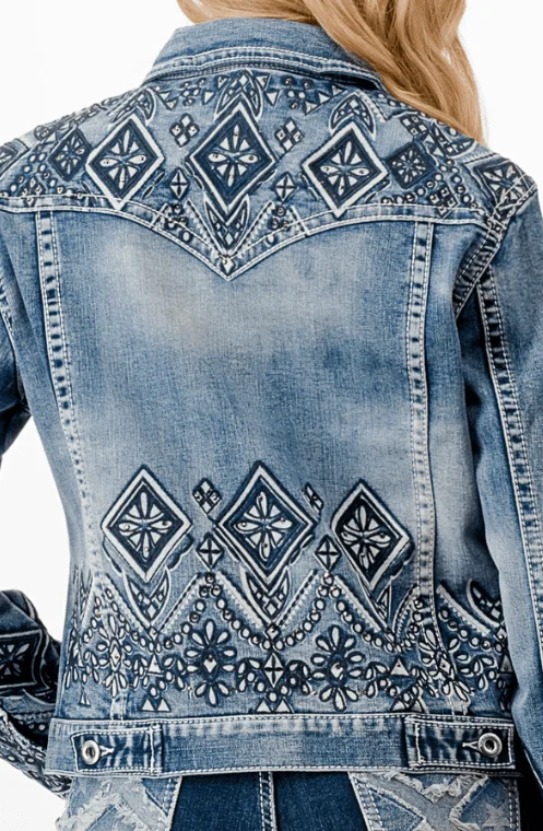 Grace in LA Women's Western Aztec and Rhinestone Jean Jacket TE61837